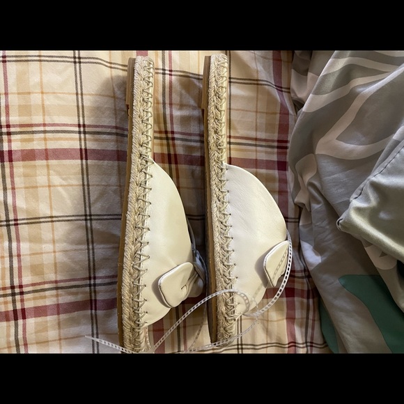 Brand new Kate Spade shoes! Very cute! - Picture 5 of 6